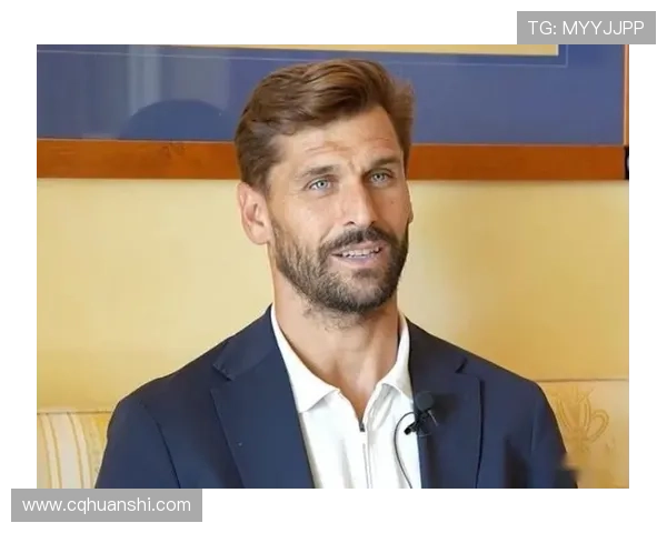 略伦特：DV9具备单赛季进30球的射术；不丢球证明了莫塔能力