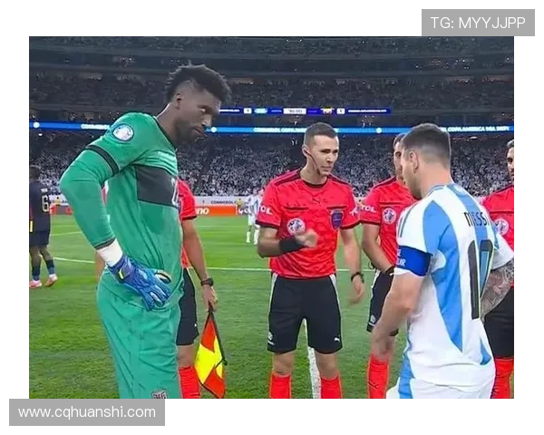 点球失手后遭对手嘲讽拥抱 点球失手后遭对手嘲讽拥抱